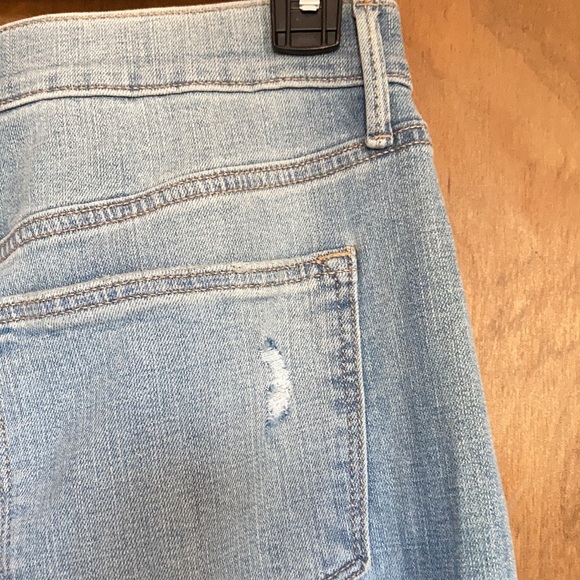 Sonoma Boyfriend jean high rise straight leg distressed size 10 - Picture 13 of 16